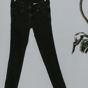 Black Skinny Jeans